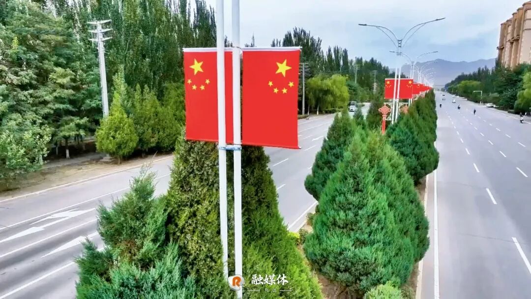 走一线 改文风｜最美“中国红”！乌达国庆氛围拉满→